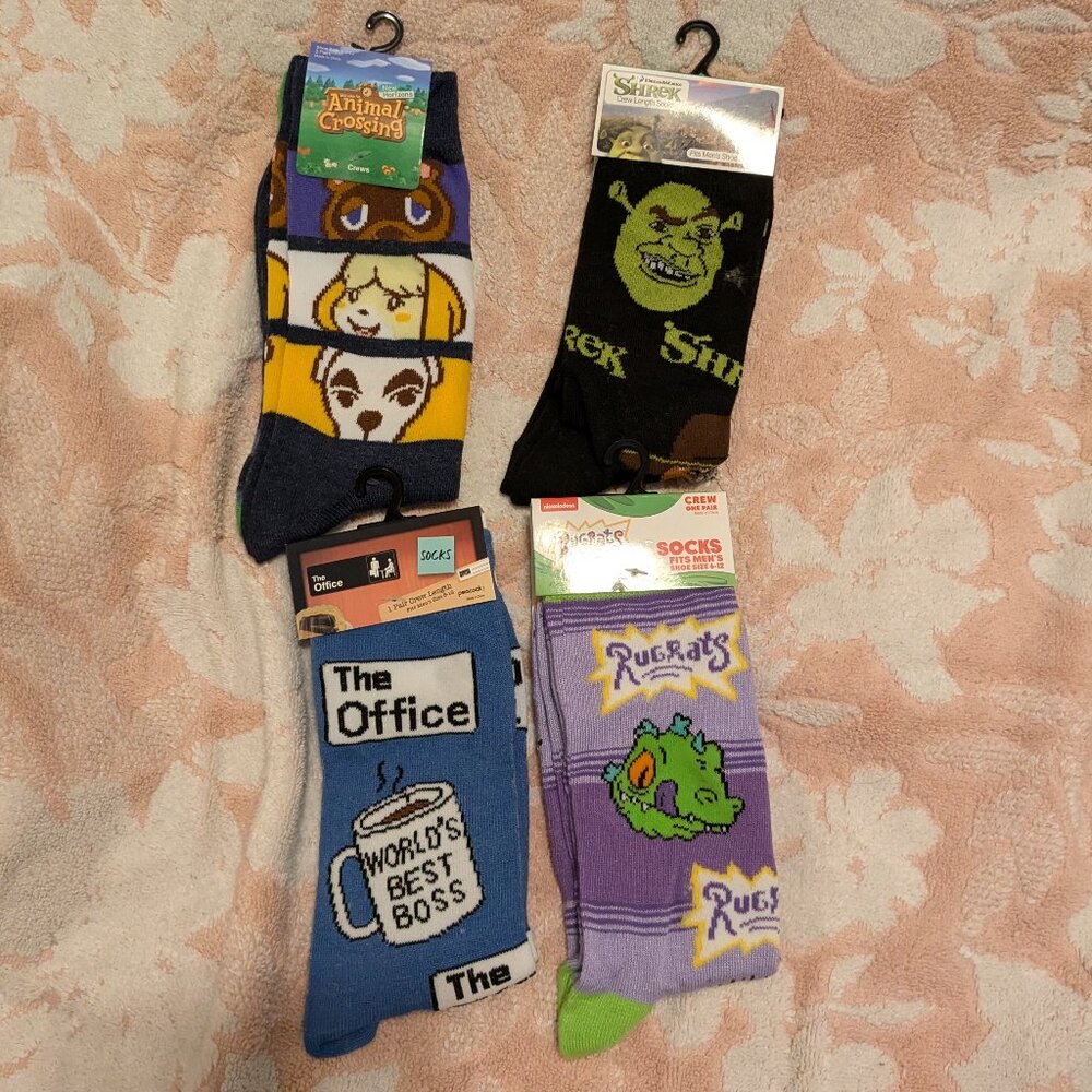 NWT 5 pair bundle of character socks-fit shoe sizes 6-12